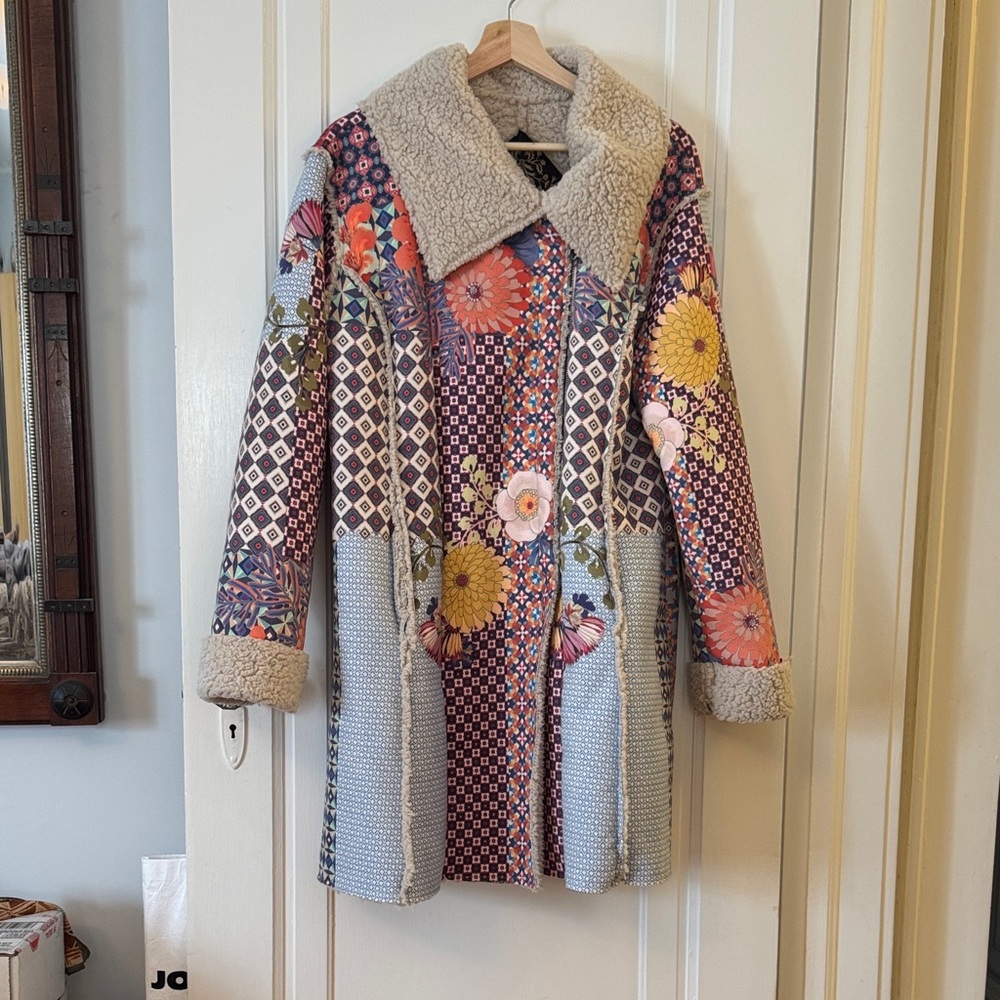 Johnny Was Multicolor Floral Patchwork Teddy Jacket - Picture 2 of 13